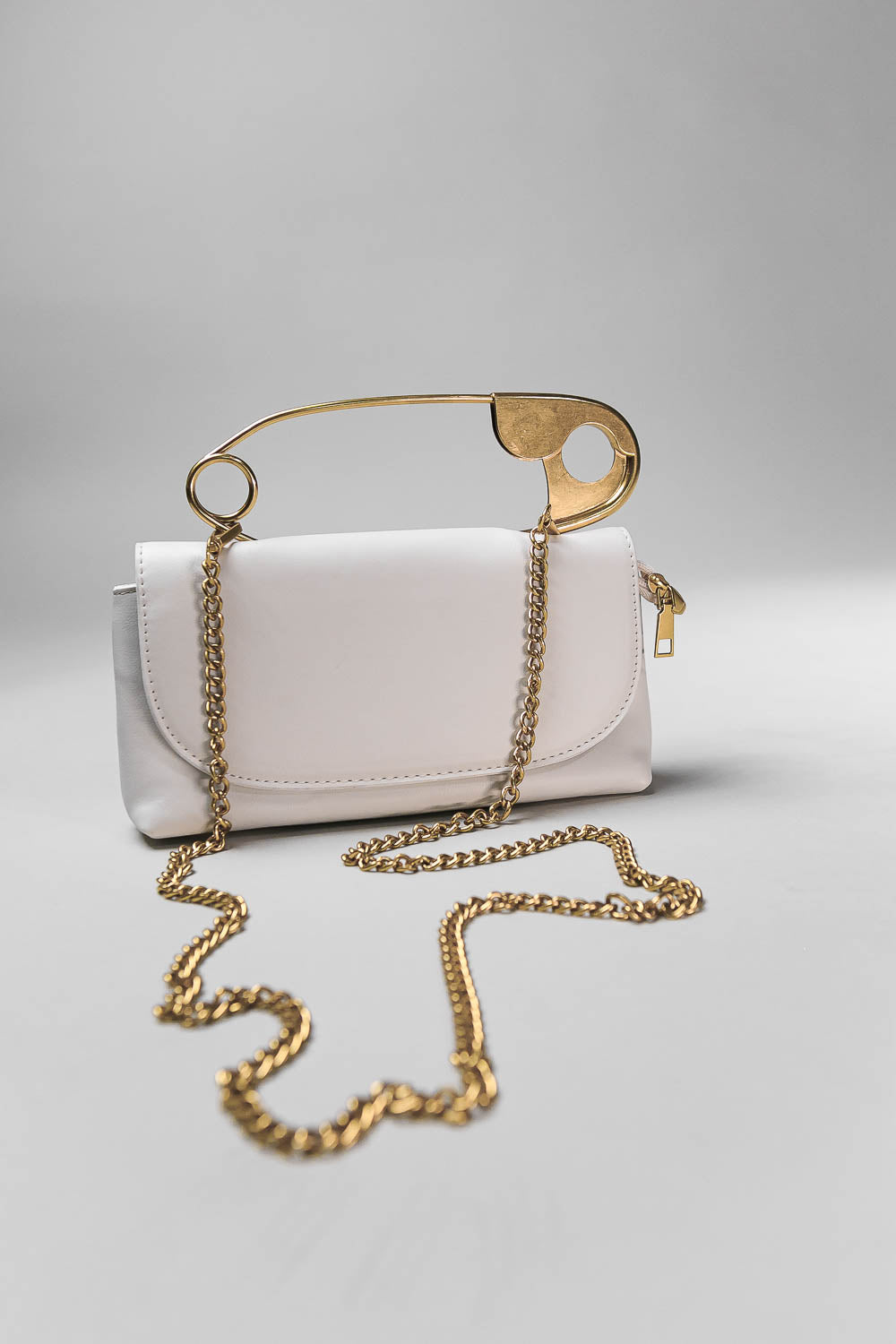 Luxe - Pin bag with Shoulder Strap